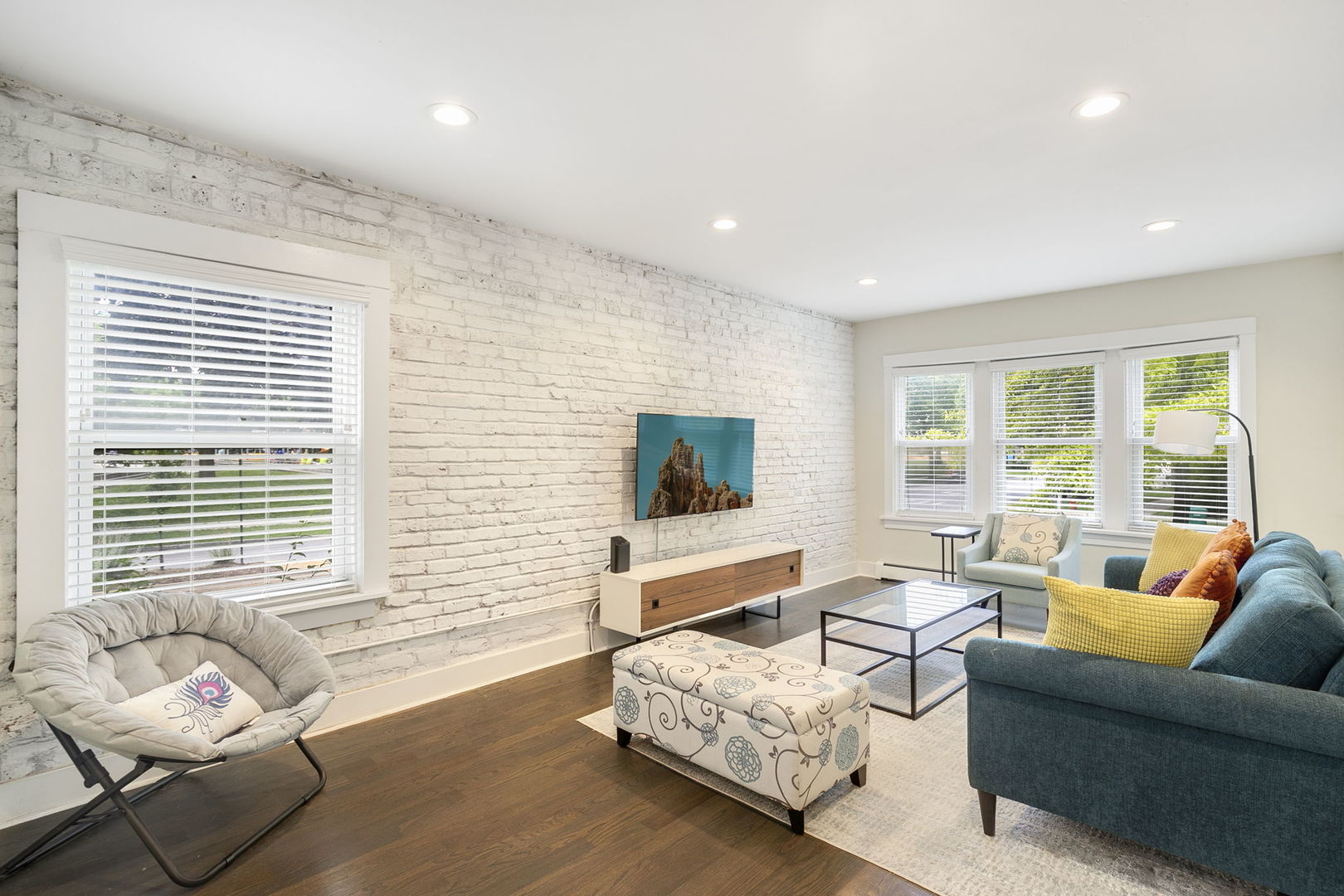 118 N Taylor Avenue 1