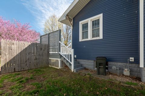 Tiny photo for 716 S DIVISION Street, Carterville, IL 62918 (MLS # 12596677)