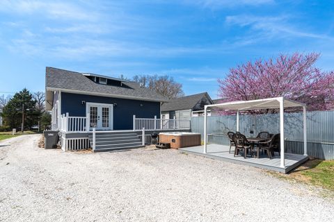 Tiny photo for 716 S DIVISION Street, Carterville, IL 62918 (MLS # 12596677)