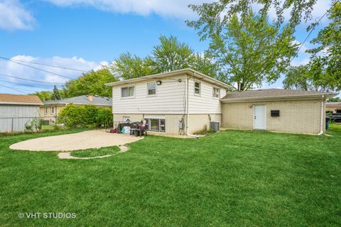 A home in Mount Prospect