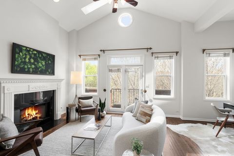 Tiny photo for 1511 N Hudson Avenue #4, Chicago, IL 60610 (MLS # 12582046)