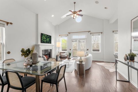 Tiny photo for 1511 N Hudson Avenue #4, Chicago, IL 60610 (MLS # 12582046)