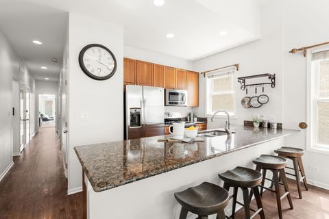 Tiny photo for 1511 N Hudson Avenue #4, Chicago, IL 60610 (MLS # 12582046)