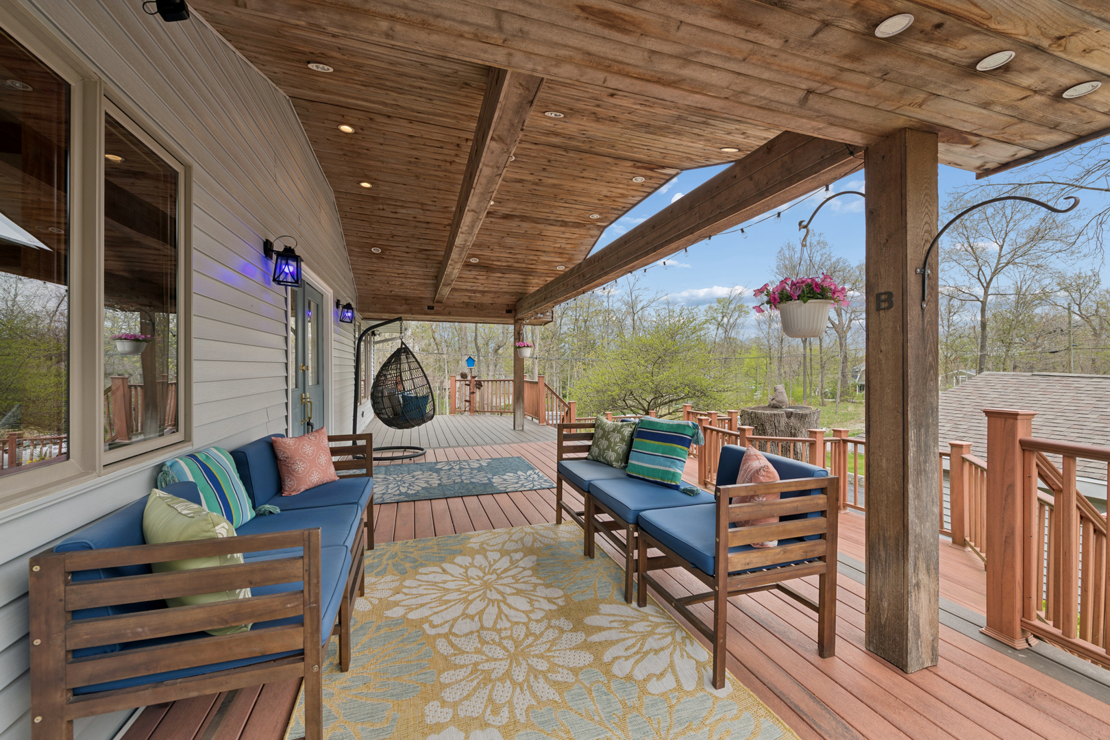 245 W Circle Drive
