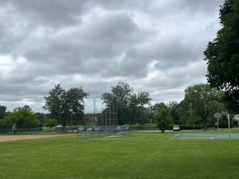 Tiny photo for 31 Washington Boulevard #108, Mundelein, IL 60060 (MLS # 12442659)