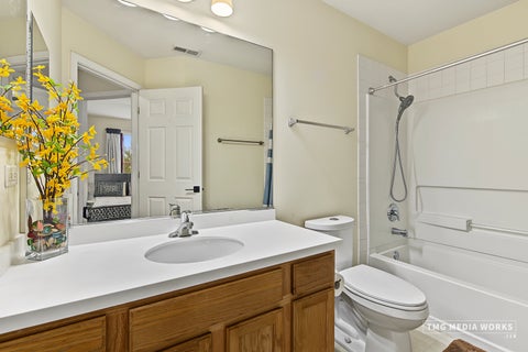 Tiny photo for 815 Lewisburg Lane, Aurora, IL 60504 (MLS # 12764144)