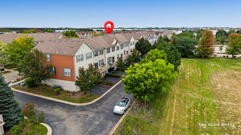Tiny photo for 815 Lewisburg Lane, Aurora, IL 60504 (MLS # 12764144)