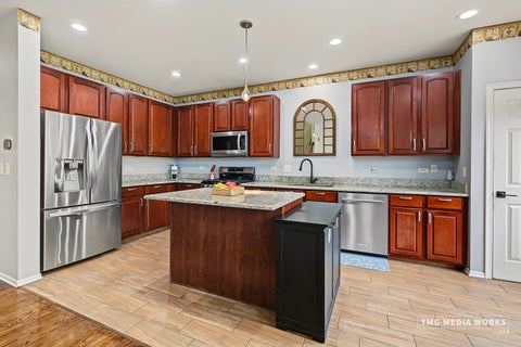 Tiny photo for 815 Lewisburg Lane, Aurora, IL 60504 (MLS # 12764144)