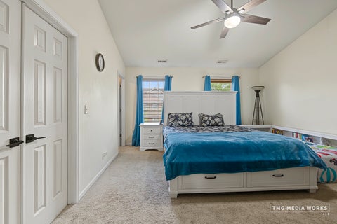 Tiny photo for 815 Lewisburg Lane, Aurora, IL 60504 (MLS # 12764144)