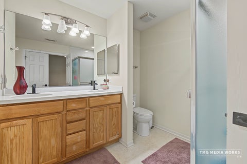 Tiny photo for 815 Lewisburg Lane, Aurora, IL 60504 (MLS # 12764144)