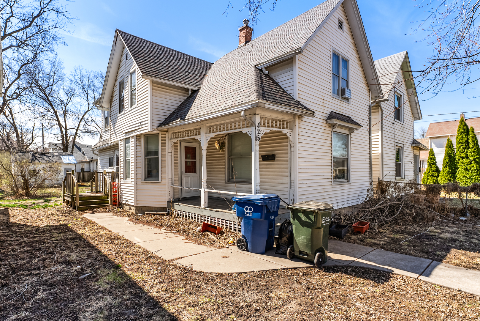 425 W 16th Street