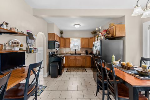 Tiny photo for 846 27th Street #0, Moline, IL 61265 (MLS # 12600498)