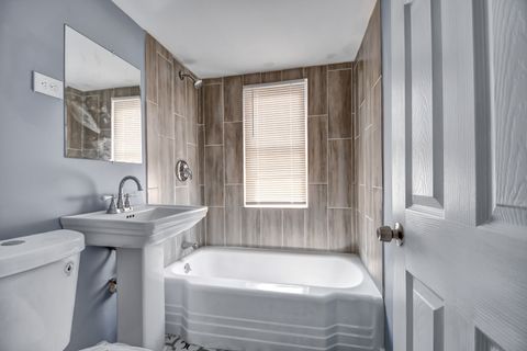 Tiny photo for 6336 S Saint Lawrence Avenue, Chicago, IL 60637 (MLS # 12500301)