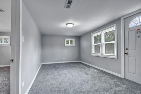 Tiny photo for 6336 S Saint Lawrence Avenue, Chicago, IL 60637 (MLS # 12500301)
