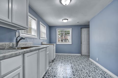 Tiny photo for 6336 S Saint Lawrence Avenue, Chicago, IL 60637 (MLS # 12500301)