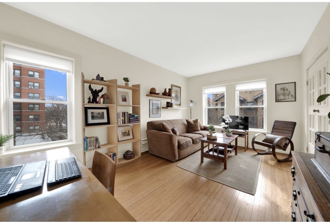 840 W Ainslie Street 2B