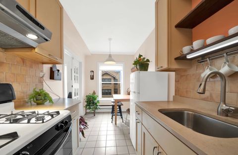 Tiny photo for 840 W Ainslie Street #2B, Chicago, IL 60640 (MLS # 12570421)