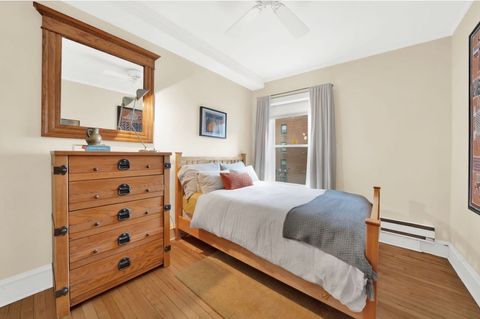 Tiny photo for 840 W Ainslie Street #2B, Chicago, IL 60640 (MLS # 12570421)