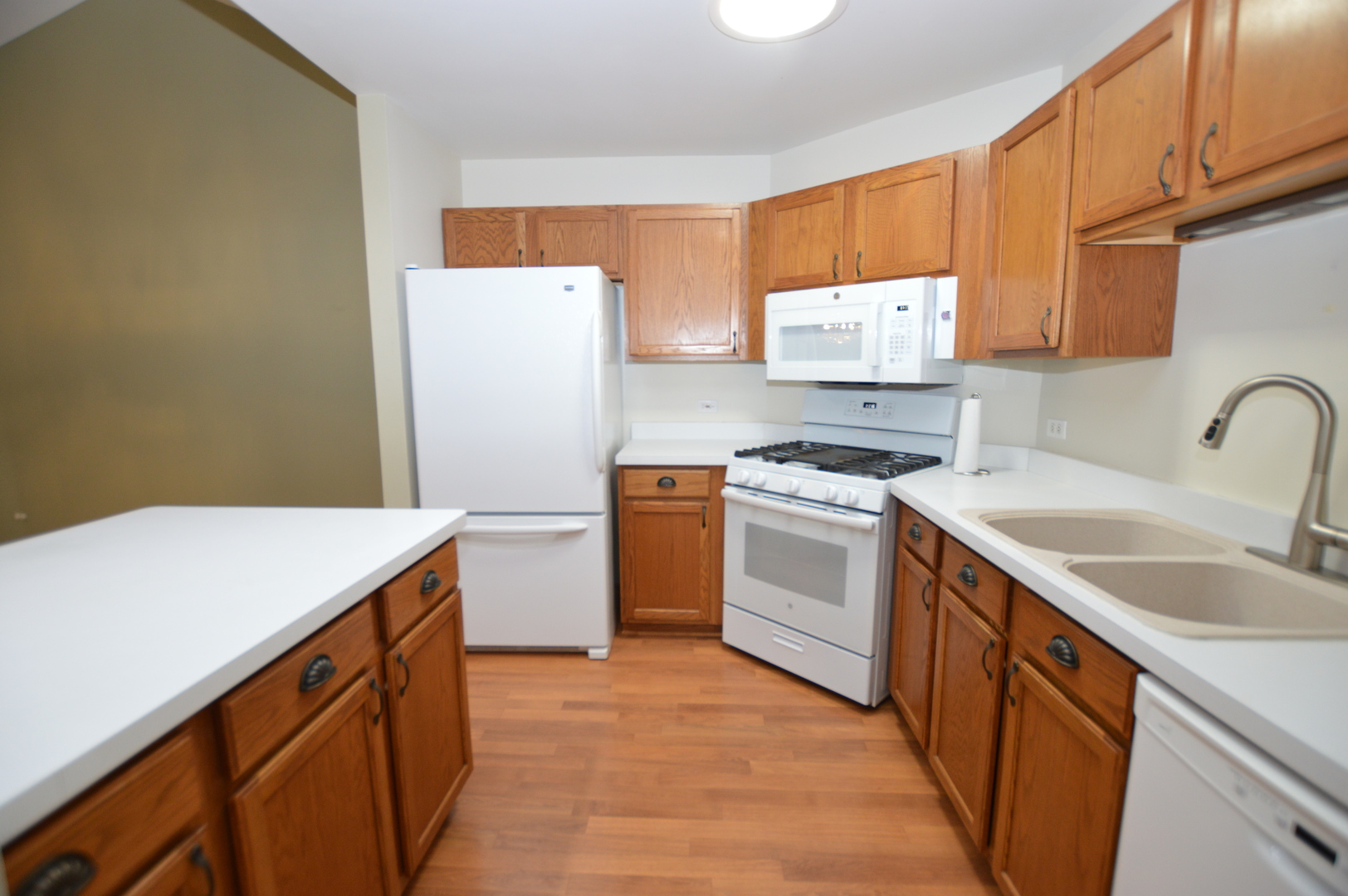 3312 Twisted Oak Court 3312