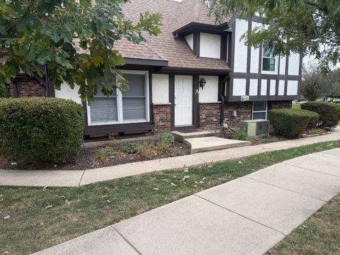 Tiny photo for 1642 Country Lakes Drive #A, Naperville, IL 60563 (MLS # 12496934)
