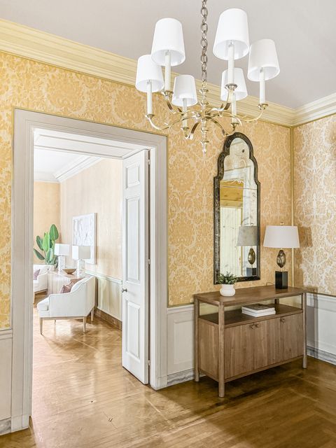 Tiny photo for 1260 N Astor Street #7, Chicago, IL 60610 (MLS # 12598988)