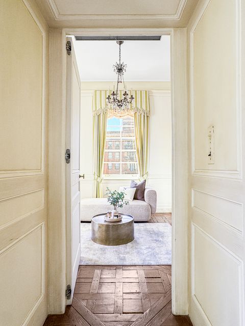 Tiny photo for 1260 N Astor Street #7, Chicago, IL 60610 (MLS # 12598988)