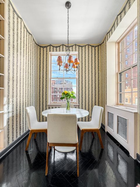 Tiny photo for 1260 N Astor Street #7, Chicago, IL 60610 (MLS # 12598988)