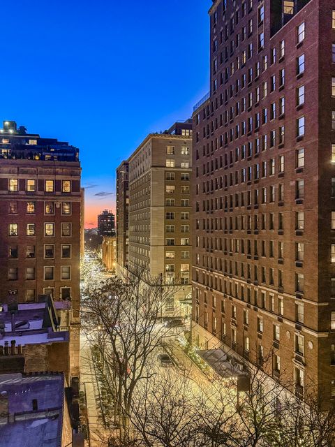 Tiny photo for 1260 N Astor Street #7, Chicago, IL 60610 (MLS # 12598988)