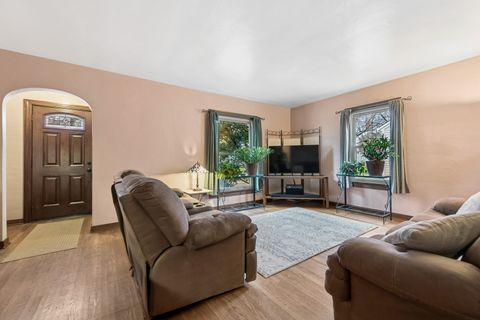 Tiny photo for 231 S Aldine Street, Elgin, IL 60123 (MLS # 12514334)