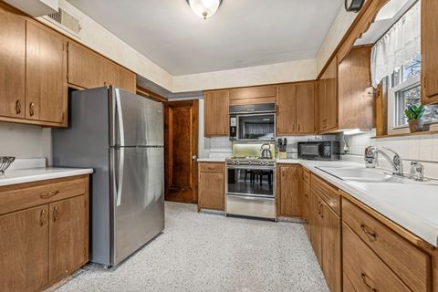 Tiny photo for 231 S Aldine Street, Elgin, IL 60123 (MLS # 12514334)