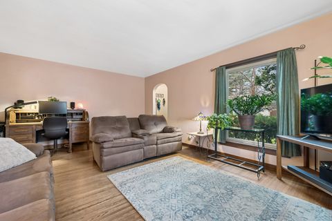 Tiny photo for 231 S Aldine Street, Elgin, IL 60123 (MLS # 12514334)