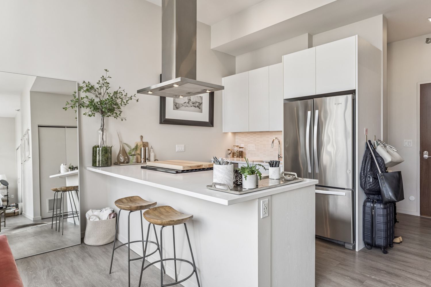 8 E Huron Street 1401