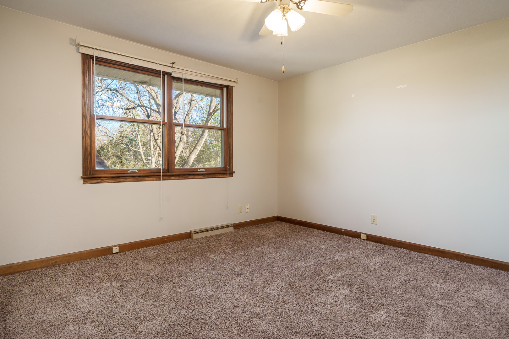 Loves Park, Illinois 61111, United States, 4 Bedrooms Bedrooms, ,3 BathroomsBathrooms,Residential,Active,244828