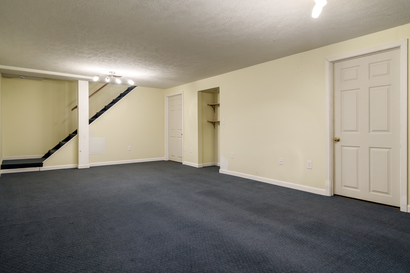 Loves Park, Illinois 61111, United States, 4 Bedrooms Bedrooms, ,3 BathroomsBathrooms,Residential,Active,244828