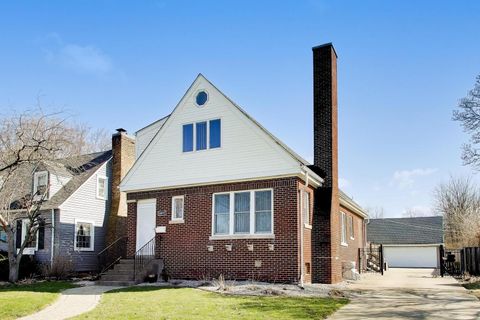 Tiny photo for 8039 Forest Avenue, Munster, IN 46321 (MLS # 12600976)