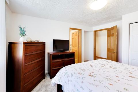 Tiny photo for 8039 Forest Avenue, Munster, IN 46321 (MLS # 12600976)