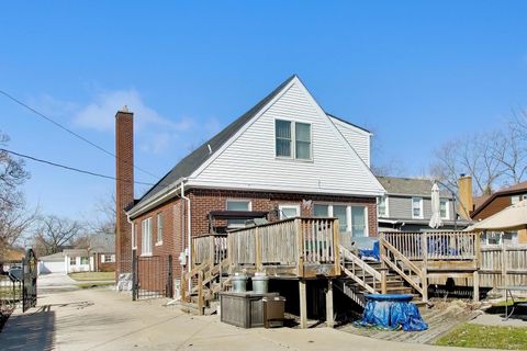 Tiny photo for 8039 Forest Avenue, Munster, IN 46321 (MLS # 12600976)