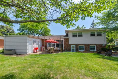 Tiny photo for 956 Brookside Lane, Deerfield, IL 60015 (MLS # 12438441)