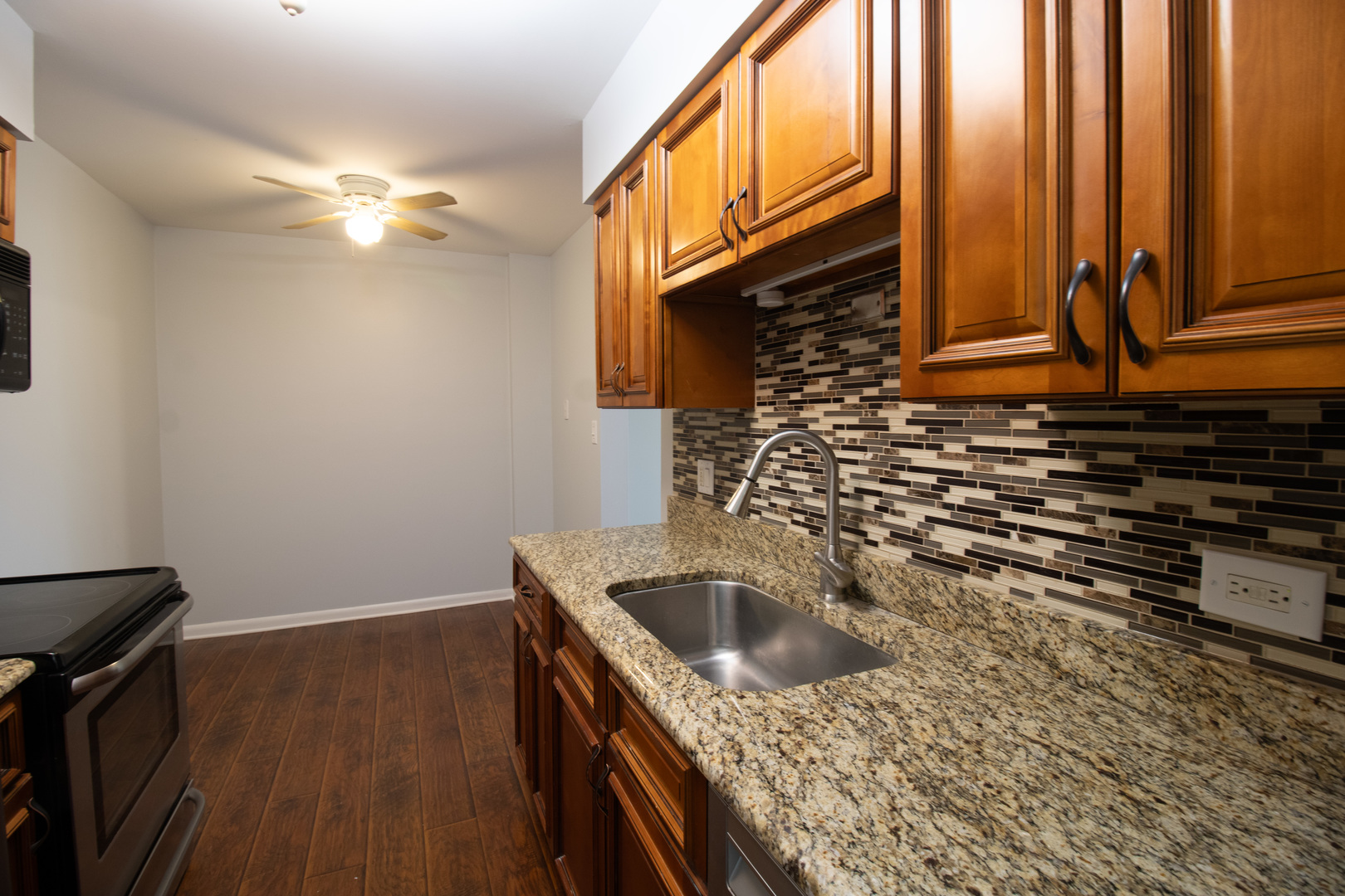 502 W Huntington Commons Road 339