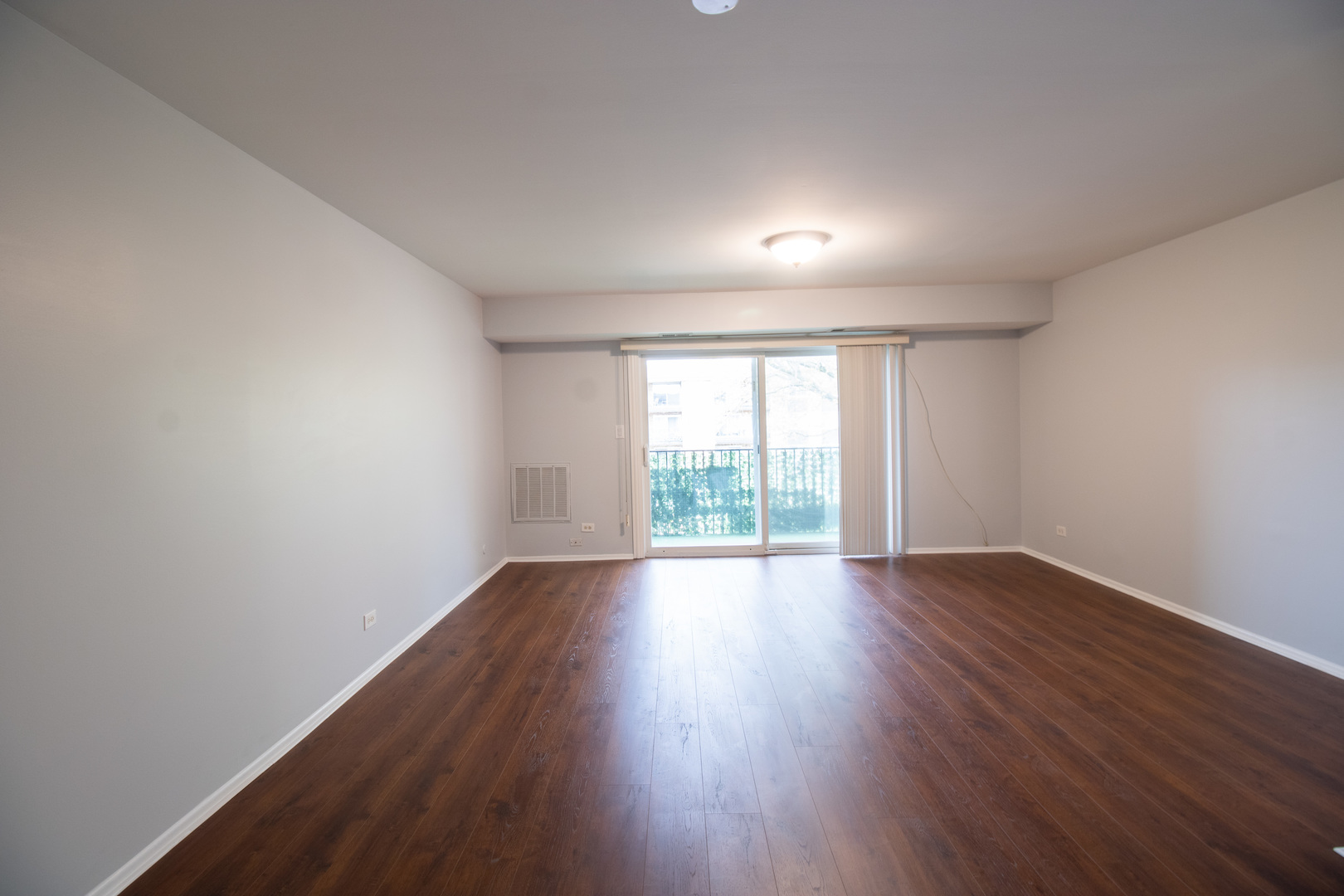 502 W Huntington Commons Road 339