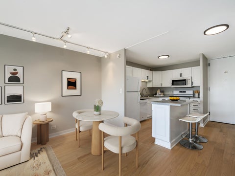 Tiny photo for 1960 N Lincoln Park West Avenue #506, Chicago, IL 60614 (MLS # 12783713)