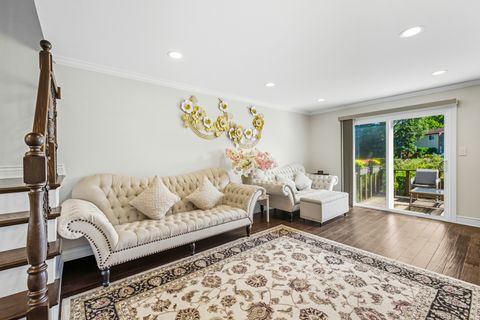 Tiny photo for 691 Lakeside Circle Drive, Wheeling, IL 60090 (MLS # 12474229)