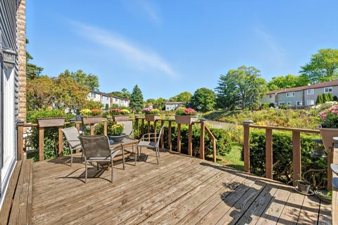 Tiny photo for 691 Lakeside Circle Drive, Wheeling, IL 60090 (MLS # 12474229)