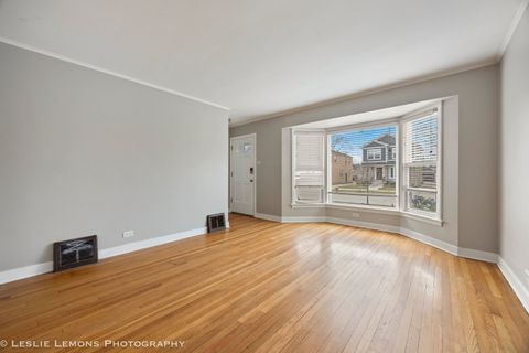 Tiny photo for 7162 N MOODY Avenue, Chicago, IL 60646 (MLS # 12589615)
