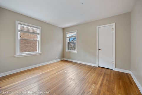 Tiny photo for 7162 N MOODY Avenue, Chicago, IL 60646 (MLS # 12589615)