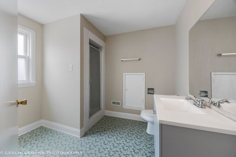 Tiny photo for 7162 N MOODY Avenue, Chicago, IL 60646 (MLS # 12589615)