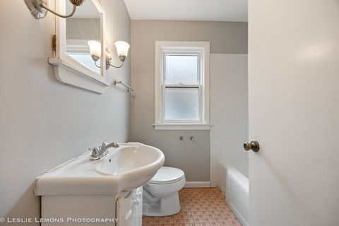 Tiny photo for 7162 N MOODY Avenue, Chicago, IL 60646 (MLS # 12589615)