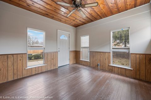 Tiny photo for 7162 N MOODY Avenue, Chicago, IL 60646 (MLS # 12589615)