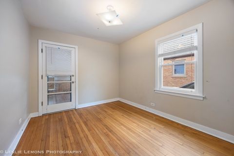 Tiny photo for 7162 N MOODY Avenue, Chicago, IL 60646 (MLS # 12589615)