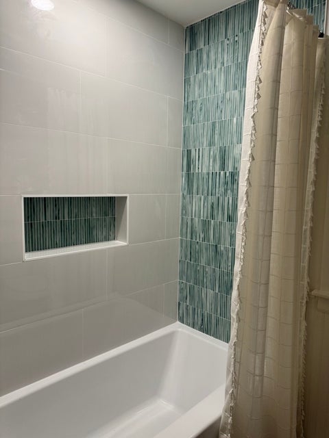 Tiny photo for 5640 W 84th Street, Burbank, IL 60459 (MLS # 12667570)